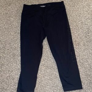 Cropped Victoria Secret/Sport leggings.